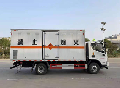 峡江爆破器材运输车