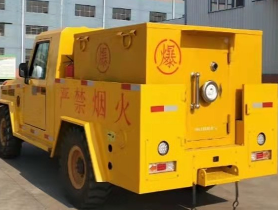 峡江凯龙爆破器材运输车：保障爆破任务的安全运行